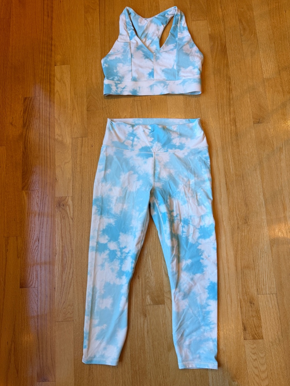Fabletics Blue and White Tie-Dye Leggings and Sports Bra